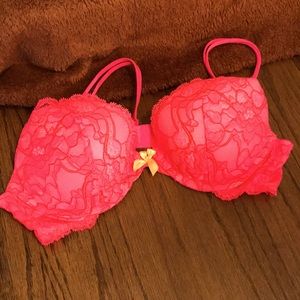 Victoria’s Secret bra